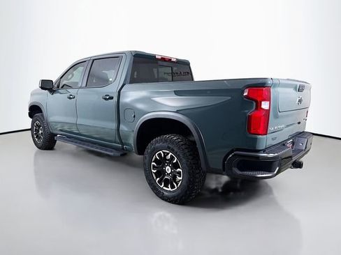 Used 2025 Chevrolet Silverado 1500 ZR2 w/ Technology Package image 6
