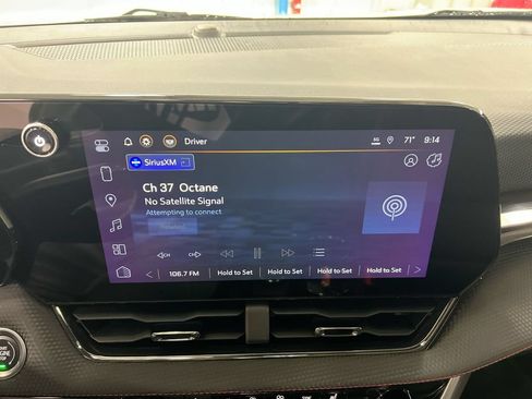 Used 2025 Chevrolet Equinox RS w/ Safety and Technology Package AWD/4WD image 14