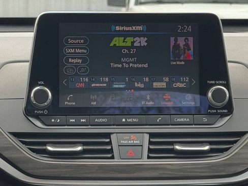Used 2025 Nissan Altima 2.5 SV FWD image 20