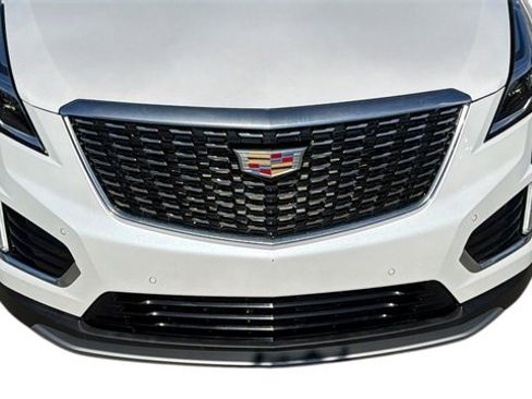 Certified 2025 Cadillac XT5 Premium Luxury image 9