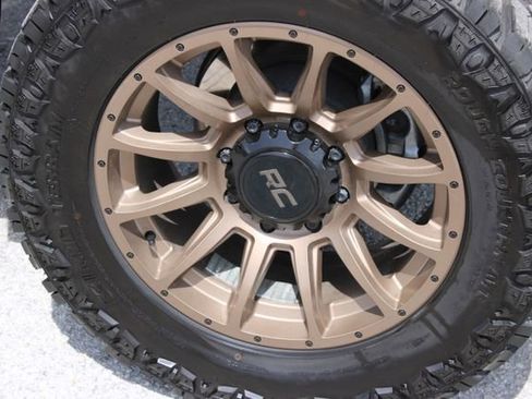 Used 2025 Chevrolet Silverado 2500 LT w/ Trail Boss Package AWD/4WD image 16