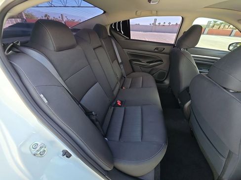 Used 2023 Nissan Altima 2.5 SV w/ SV Premium Package image 28