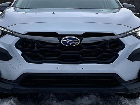 Used 2024 Subaru Crosstrek 2.0i Premium image 28