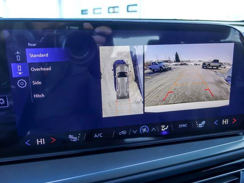 New 2026 Chevrolet Traverse LT w/ Midnight/Sport Edition image 27