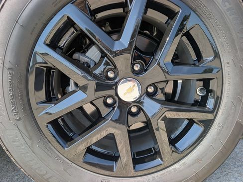 Used 2024 Chevrolet Equinox LT FWD image 34
