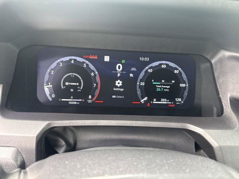 Used 2024 Toyota Tacoma TRD Off-Road AWD/4WD image 15