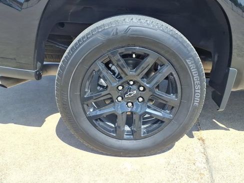 Used 2025 Chevrolet Silverado 1500 Custom RWD image 21