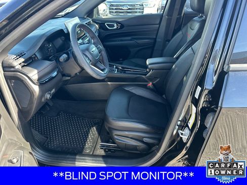 Used 2023 Jeep Compass Trailhawk image 9