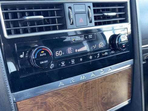 Used 2024 Nissan Armada SL RWD image 16