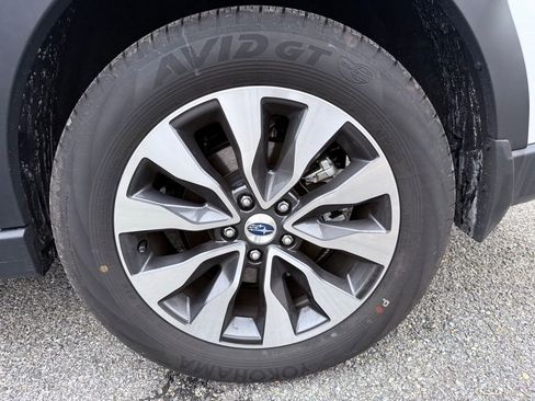 Certified 2025 Subaru Outback Limited image 23