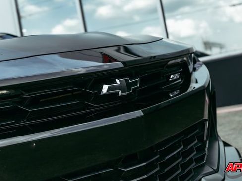 Used 2022 Chevrolet Camaro SS RWD image 26