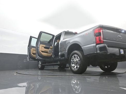 Used 2023 Ford F350 Lariat w/ Tow Technology Package image 44