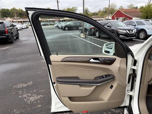 Used 2014 Mercedes-Benz GL 450 4MATIC image 13