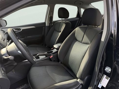 Used 2014 Nissan Sentra SR image 17