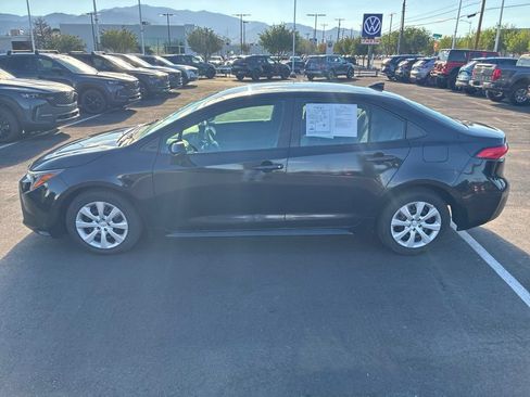 Used 2024 Toyota Corolla LE FWD image 3