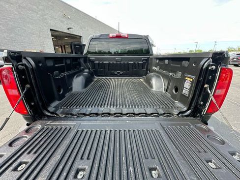 Used 2019 Chevrolet Colorado W/T w/ Custom Special Edition AWD/4WD image 20