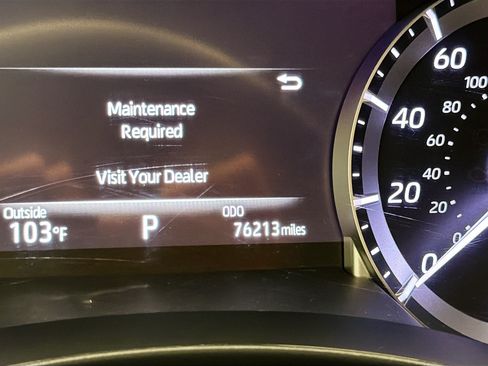 Used 2022 Toyota Highlander XLE AWD/4WD image 8
