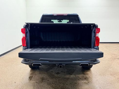 Used 2019 Chevrolet Silverado 1500 Custom w/ Custom Value Package AWD/4WD image 6