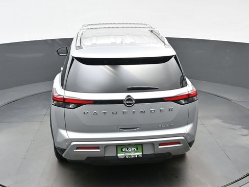 Used 2023 Nissan Pathfinder SL AWD/4WD image 41