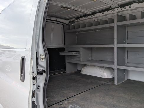 Used 2021 Chevrolet Express 3500 w/ Driver Convenience Package image 24