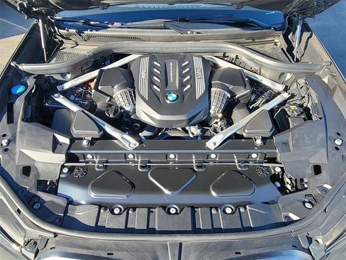 Used 2023 BMW X5 M50i w/ Executive Package image 30