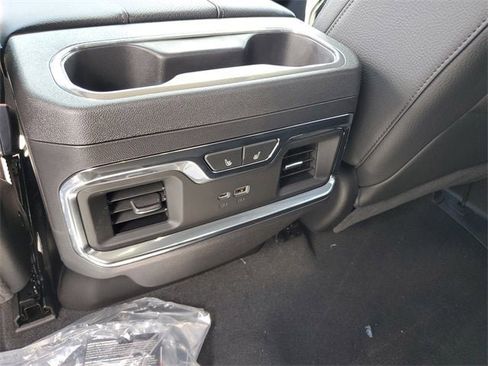 New 2026 GMC Sierra 1500 Denali w/ Denali Reserve Package image 17