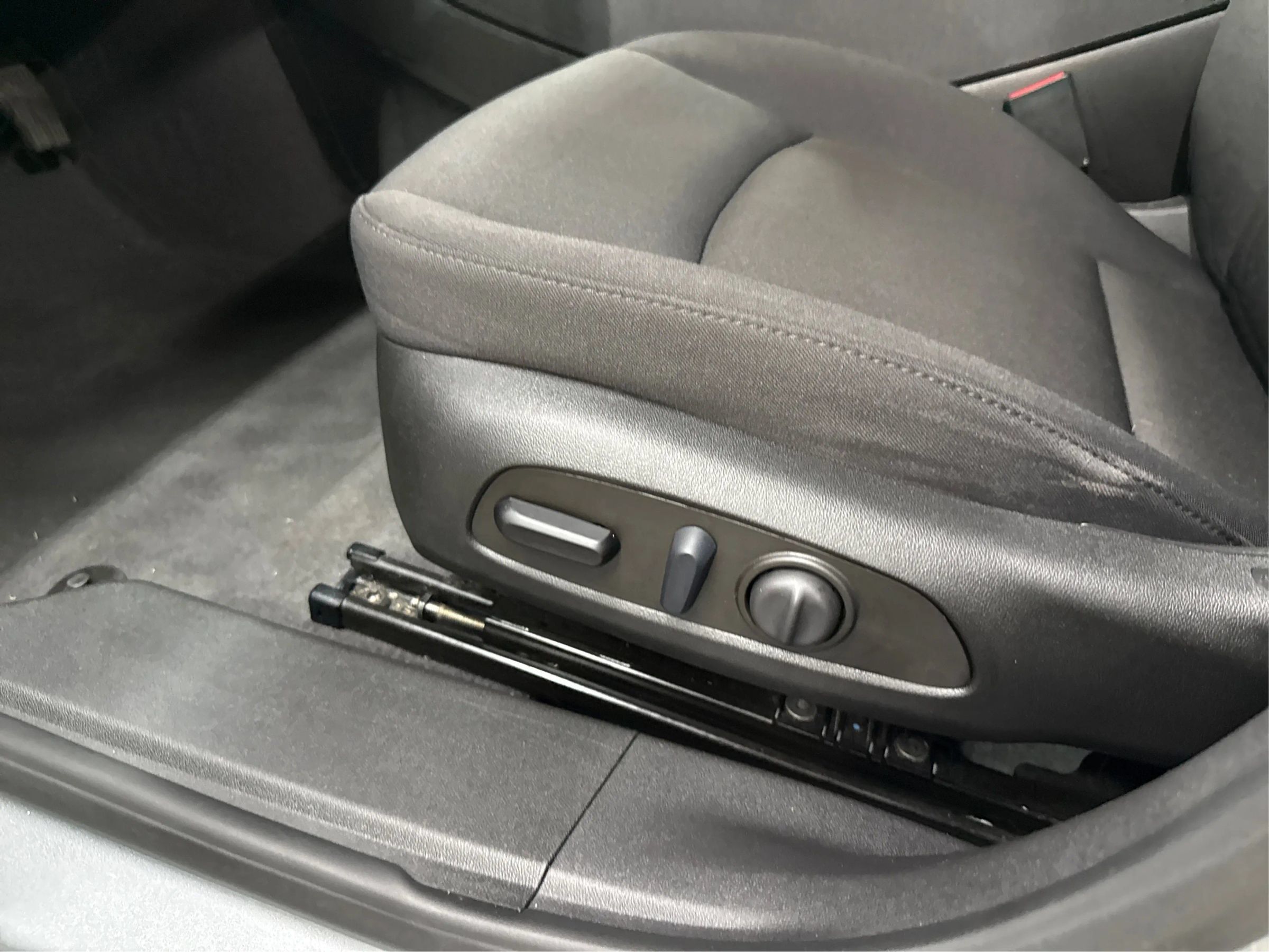 Used 2023 Chevrolet Malibu LT FWD image 29