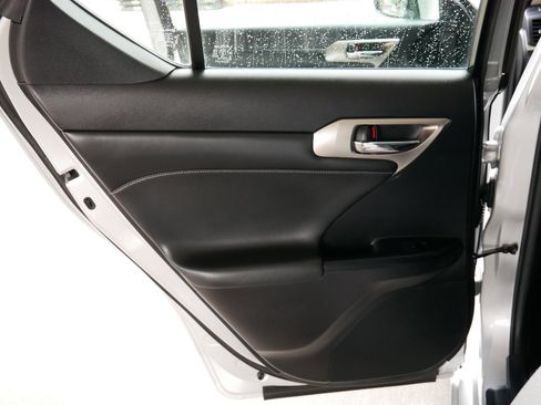 Used 2014 Lexus CT 200h image 24