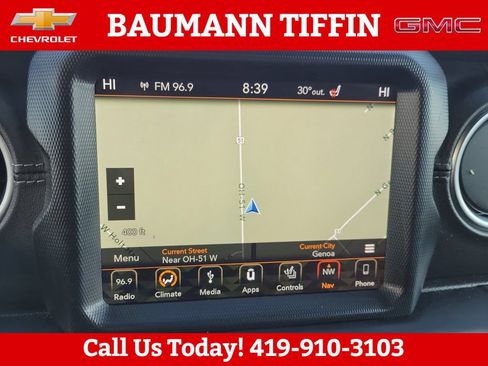Used 2018 Jeep Wrangler Unlimited Sahara AWD/4WD image 21