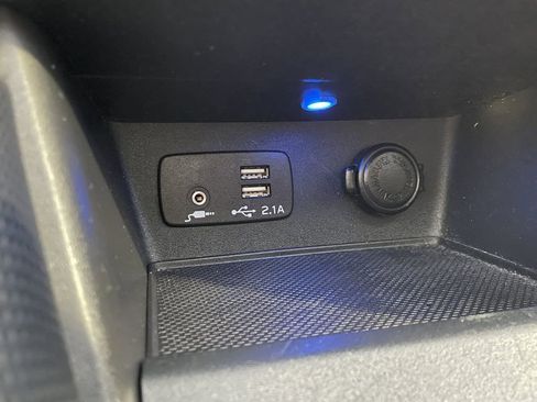 Used 2024 Subaru Forester Premium image 26