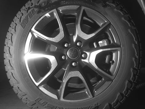 Used 2025 Jeep Compass Trailhawk image 13