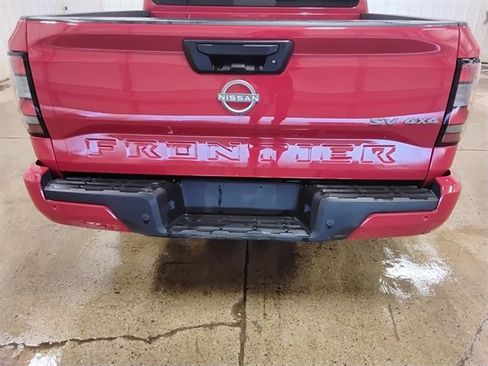 Used 2023 Nissan Frontier SV w/ SV Convenience Package image 7
