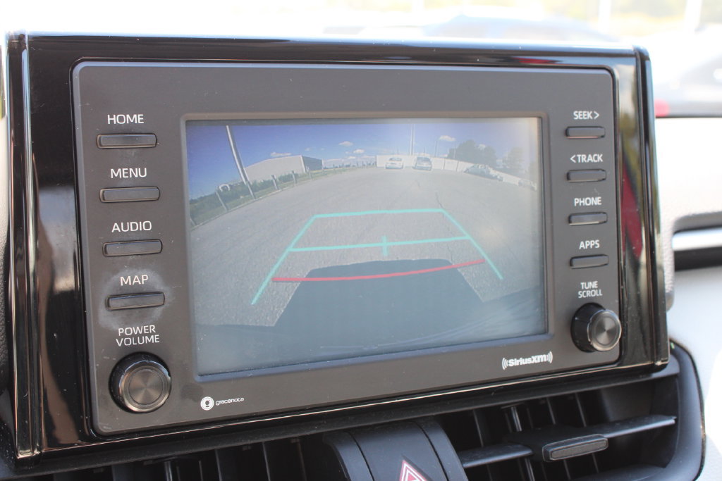 Used 2020 Toyota RAV4 XLE w/ Convenience Package FWD image 15