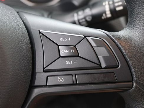 Used 2025 Nissan Kicks Play S image 18