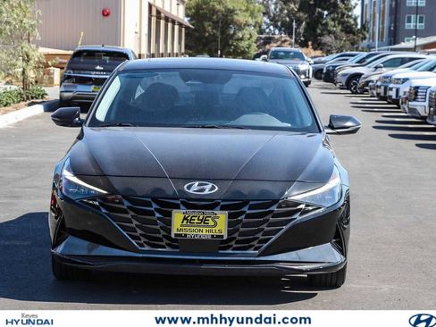 Certified 2023 Hyundai Elantra Limited FWD image 6
