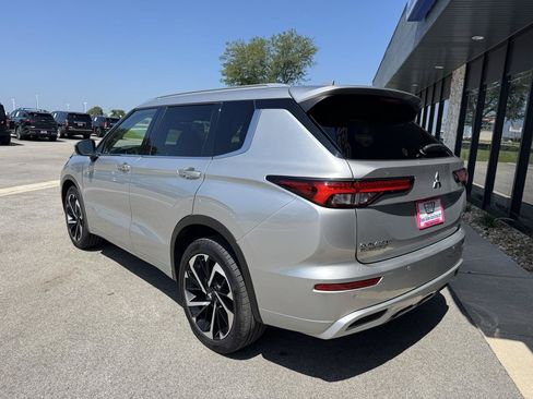 Used 2022 Mitsubishi Outlander SEL AWD/4WD image 6