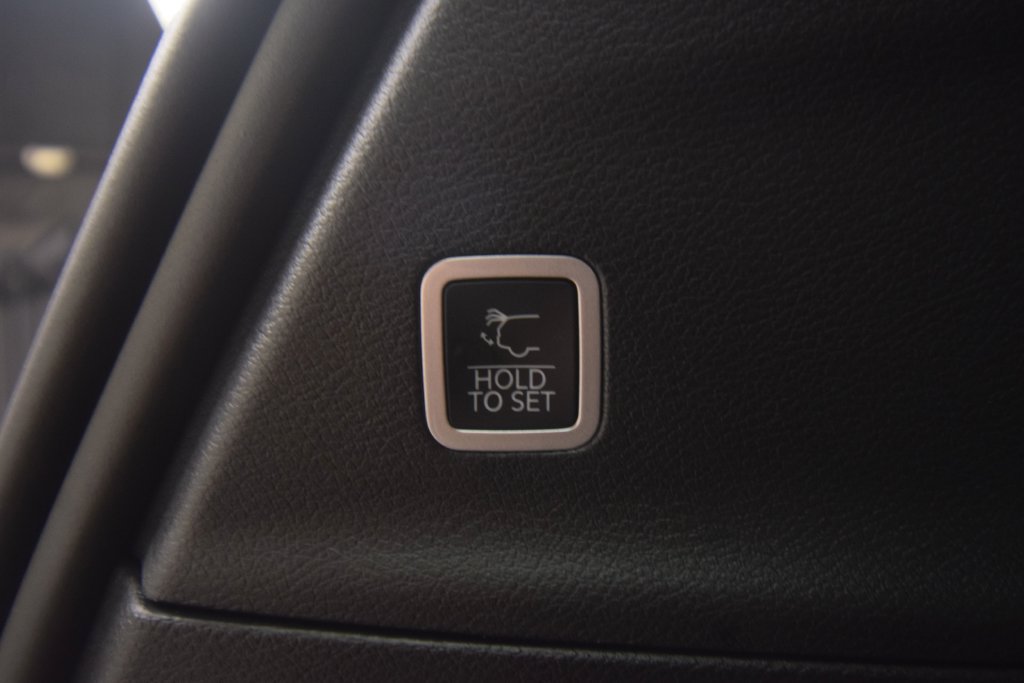 New 2027 Chrysler Pacifica Select AWD/4WD image 38