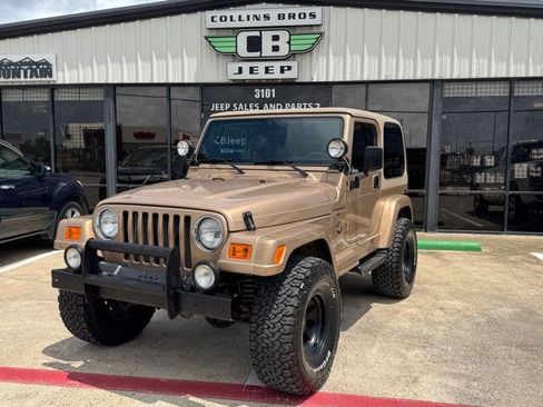 Used 2000 Jeep Wrangler Sahara AWD/4WD image 1