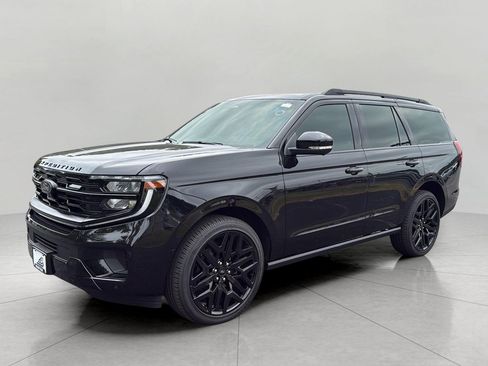 Used 2026 Ford Expedition Platinum w/ Stealth Performance Package AWD/4WD image 4