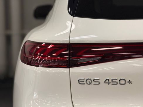 Used 2023 Mercedes-Benz EQS 450+ SUV image 9
