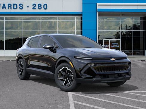 New 2026 Chevrolet Equinox EV LT image 8