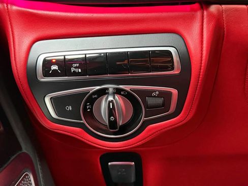 Used 2019 Mercedes-Benz G 63 AMG AMG G 63 AWD 4MATIC 4dr SUV image 38