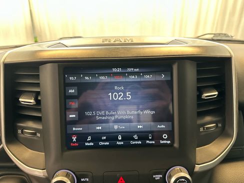 Used 2020 RAM 1500 Big Horn AWD/4WD image 14