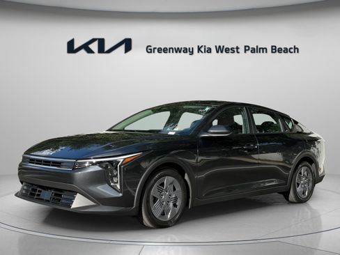 Used 2025 Kia K4 FWD image 3