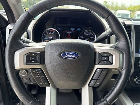 Used 2020 Ford F250 Lariat w/ Lariat Ultimate Package AWD/4WD image 23