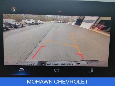 Used 2024 Chevrolet Colorado Z71 w/ Z71 Convenience Package 2 image 16