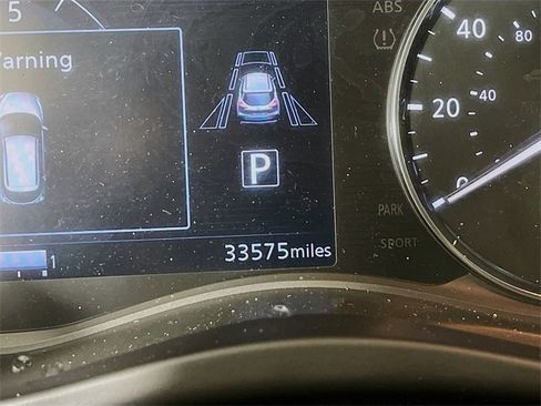 Used 2024 Nissan Kicks SV image 11