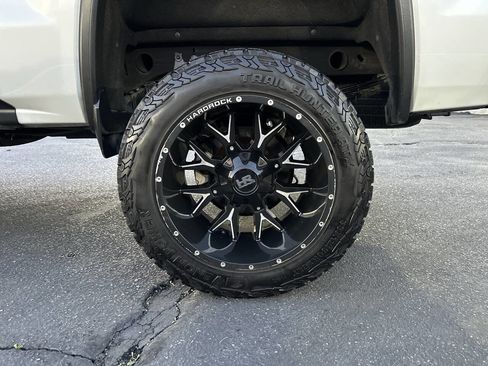 Used 2018 GMC Sierra 1500 Denali w/ Denali Ultimate Package image 8