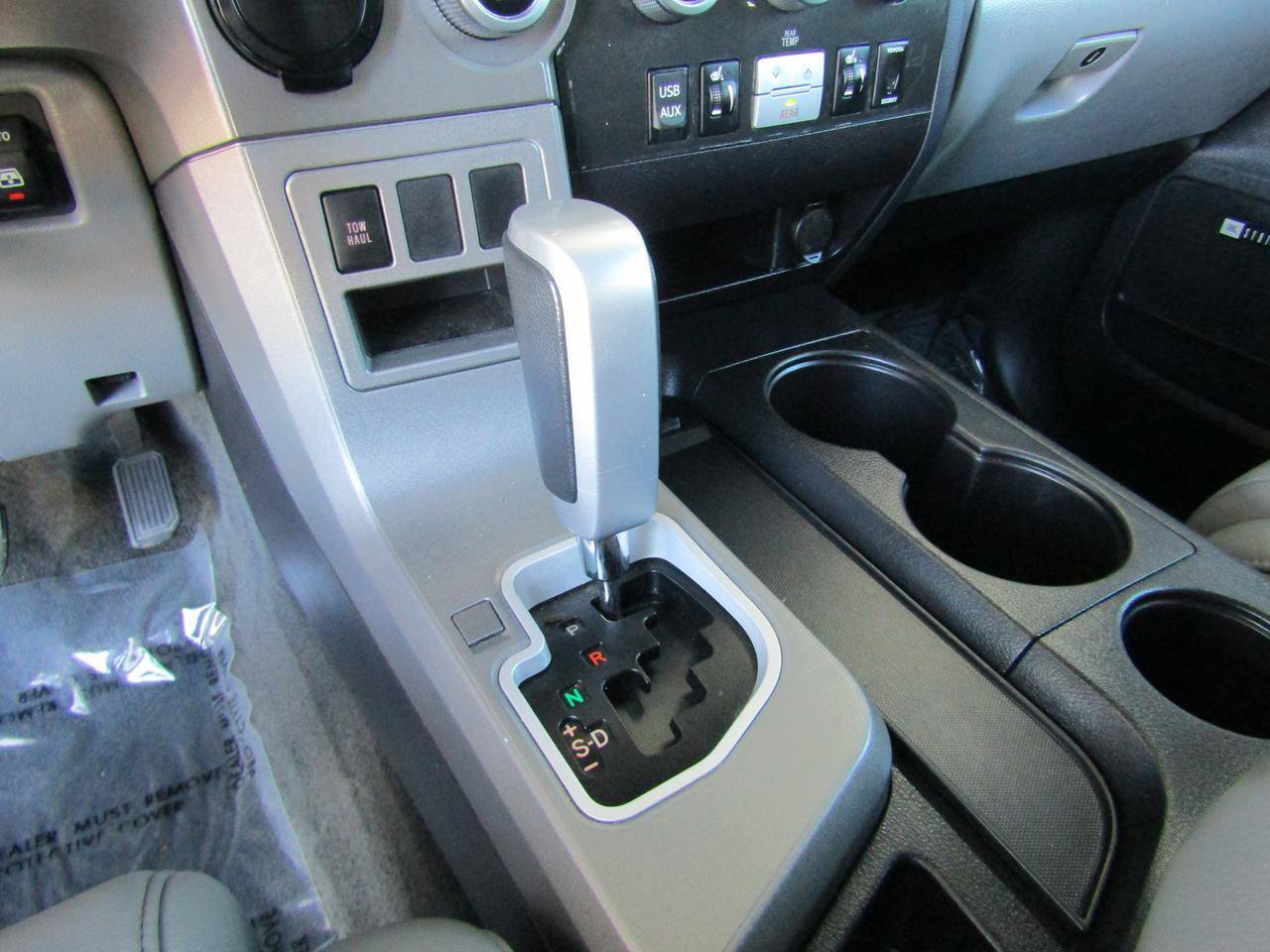 Used 2015 Toyota Sequoia Limited RWD image 24