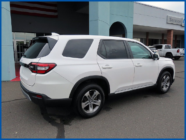 Used 2023 Honda Pilot EX-L image 7